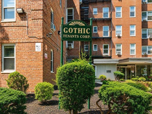 84-50 169th Street 315, Jamaica NY 11432