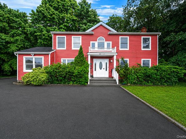 2475 Nesconset Highway, Lake Grove NY 11755