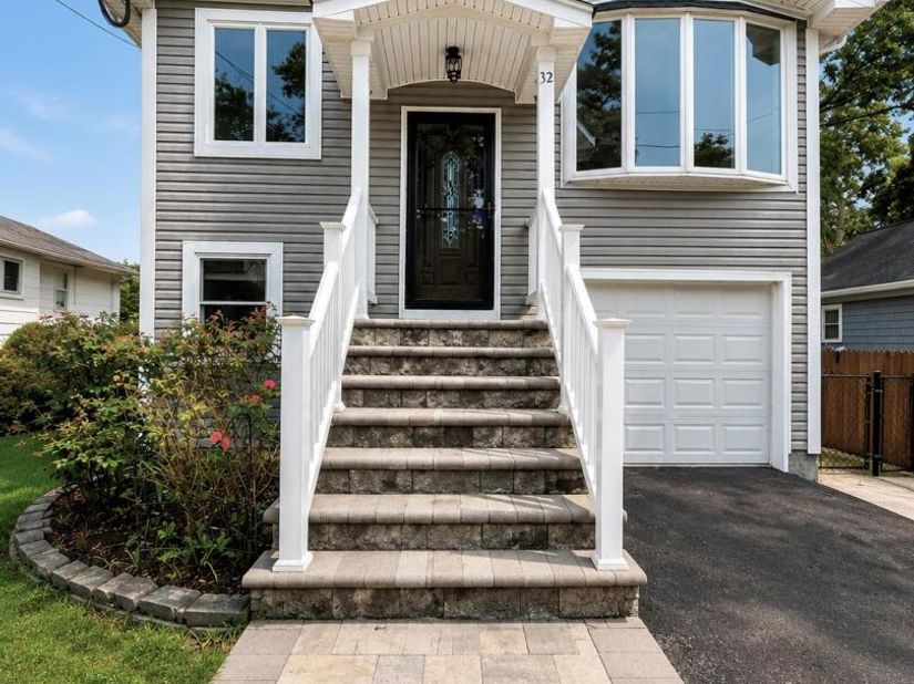 32 Dorchester Road, Ronkonkoma NY 11779