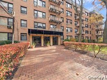 6 Birchwood Court