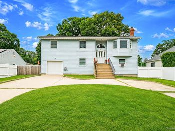 107 Cedar Oaks Avenue