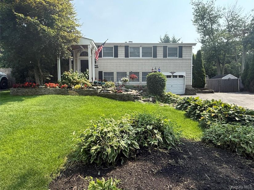 14 Fairway Drive, Port Jefferson Station NY 11776