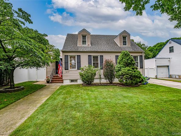 24207 83rd Avenue, Bellerose NY 11426