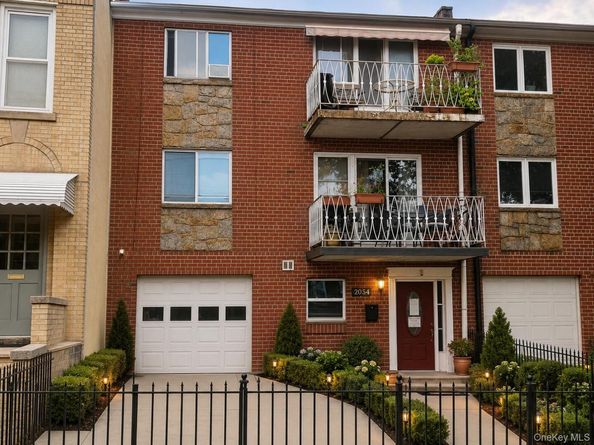 2054 45th Street, Astoria NY 11105