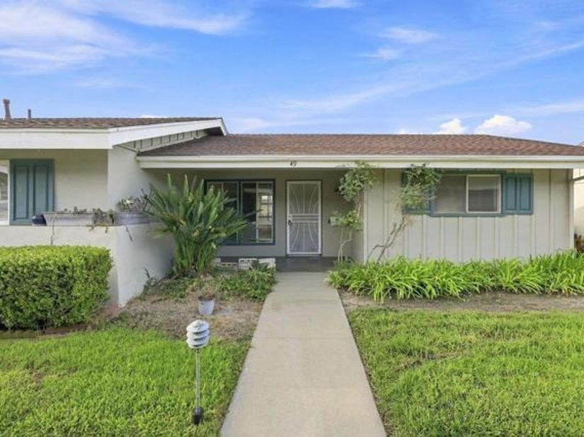 3760 Vista Campana 49, Oceanside CA 92057