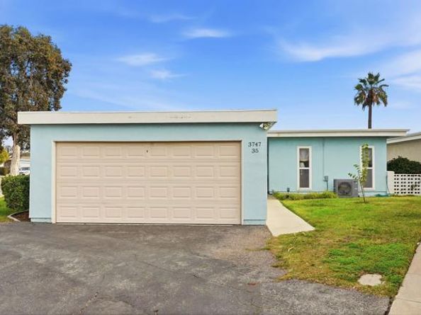3747 Vista Campana 35, Oceanside CA 92057