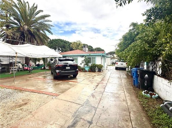 10712 Sherman, Sun Valley (los Angeles) CA 91352