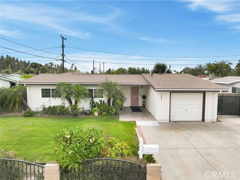 1284 E Florida, Anaheim CA 92805