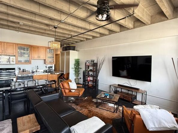312 W 5th 1022, Los Angeles CA 90013
