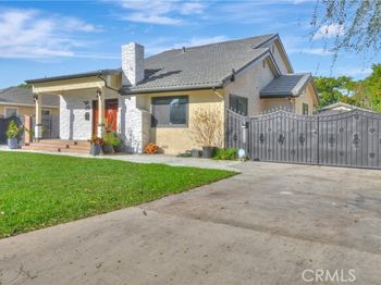 5339 E Greenmeadow