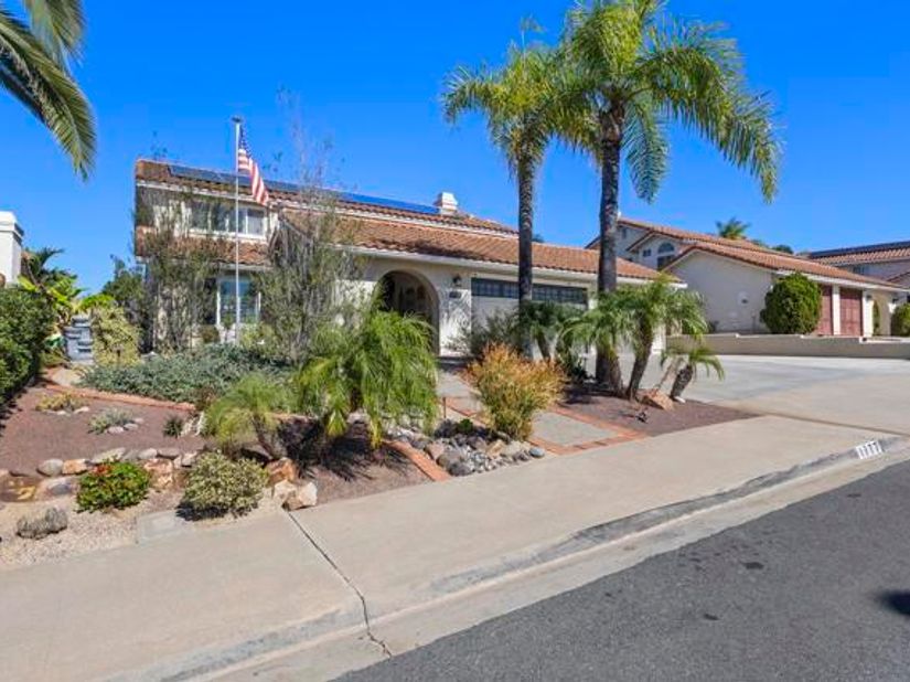 1777 Ridge Creek Dr, Bonita CA 91902