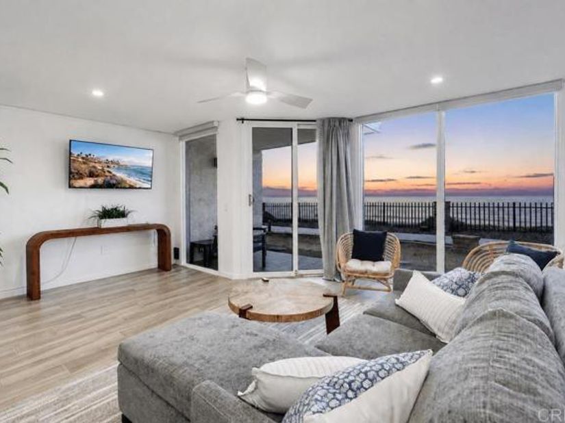190 Del Mar Shores 7, Solana Beach CA 92075