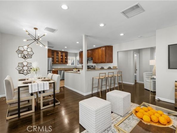 6737 Jellico, Los Angeles CA 91406