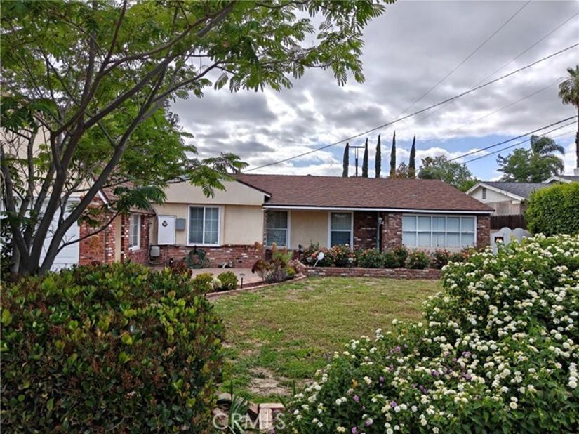 10537 Encino Ave, Granada Hills (los Angeles) CA 91344