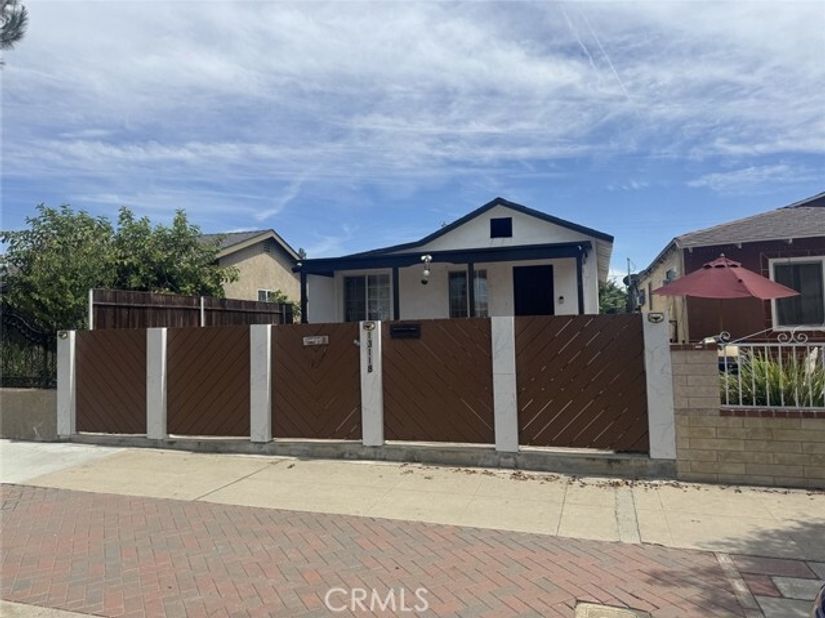 13118 Hoyt Street, Pacoima (los Angeles) CA 91331