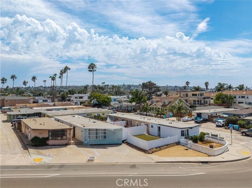 5161 W. Point Loma Blvd, Ocean Beach CA 92107