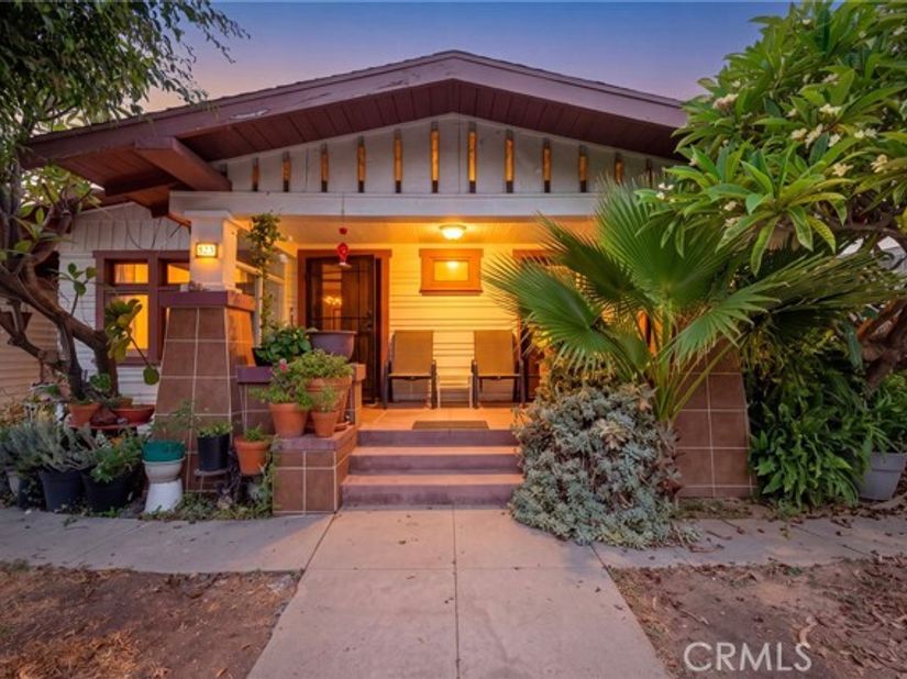 523 N Lake, Los Angeles CA 90026