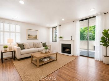 7001 S La Cienega