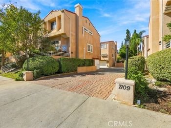 7109 Farralone
