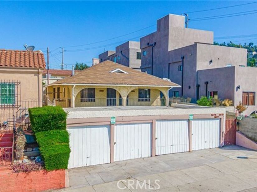 2677 Roseview, Los Angeles CA 90065