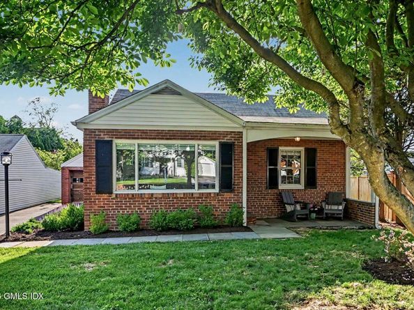 14 Spezzano Drive, Riverside CT 06878