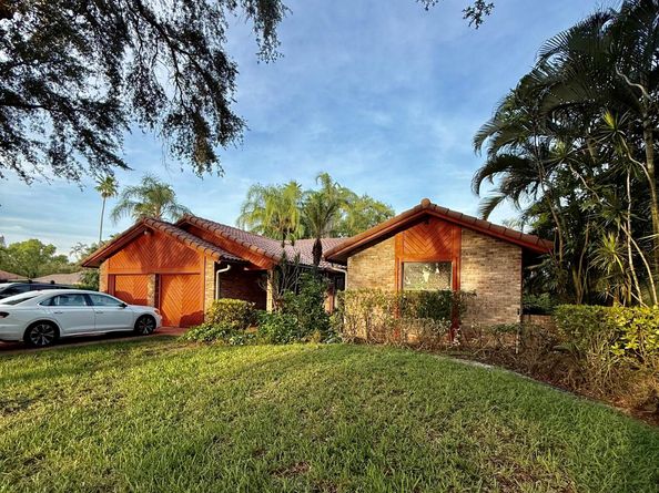 1533 NW 111 Avenue, Coral Springs FL 33071