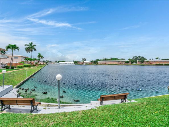 1050 SW 11th St 1L, Hallandale Beach FL 33009