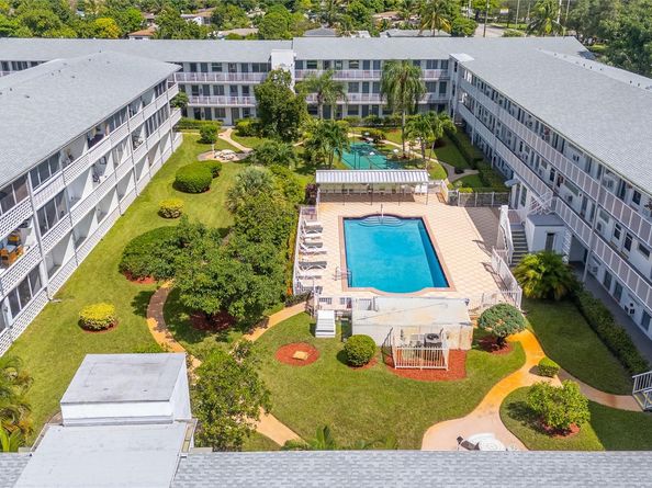 Undisclosed Address #FX-10523391, Miami FL 33162