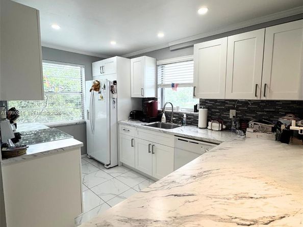 3776 Inverrary Boulevard 301R, Lauderhill FL 33319