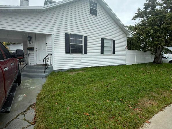 631 46th Street, West Palm Beach FL 33407