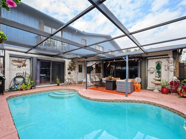 4582 Holly Lake Drive, Lake Worth FL 33463