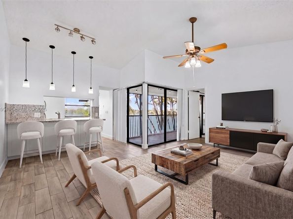 889 Hamilton Drive 889D, Homestead FL 33034