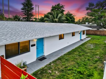 804 SW 28th Street