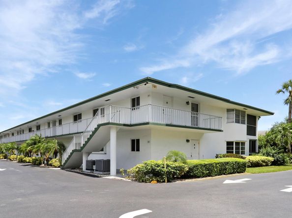 4 Garden Street 101, Tequesta FL 33469