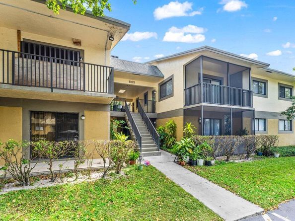 522 Trace Circle 209, Deerfield Beach FL 33441