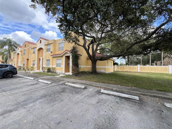 4032 NW 90th Ave 4032, Sunrise FL 33351