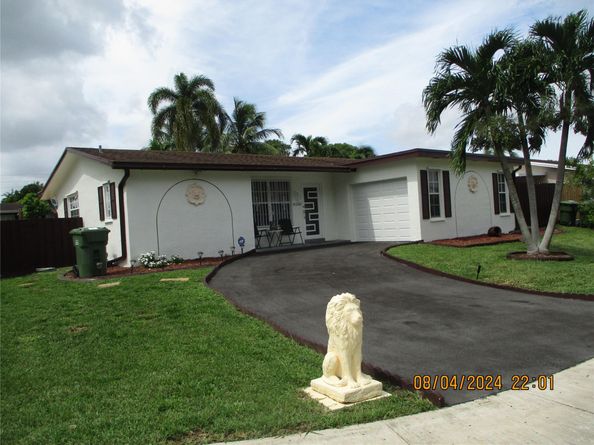 9330 NW 10 Street, Pembroke Pines FL 33024