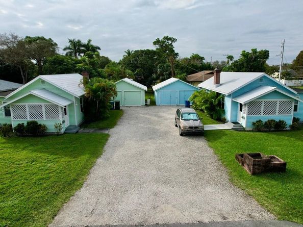 1338 -1384 NE -1384 35th Street, Oakland Park FL 33334