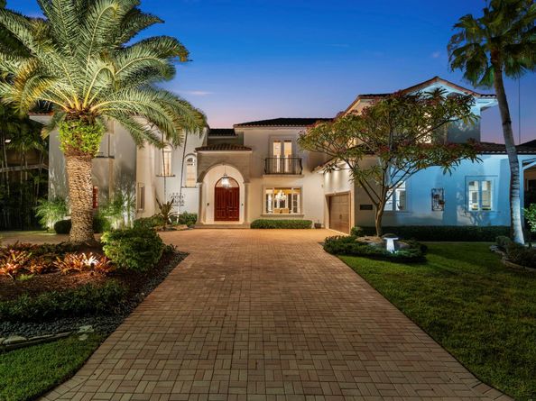 2890 NE 27th St, Fort Lauderdale FL 33306