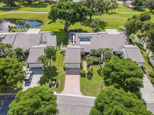 3 Brentwood Drive, Boynton Beach FL 33436