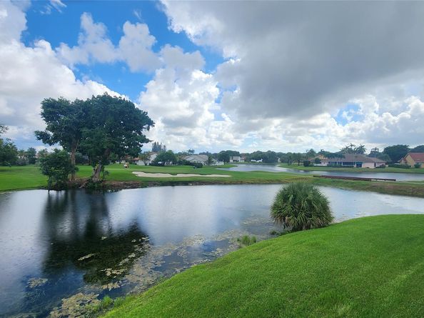 8751 Holly Ct 202, Tamarac FL 33321