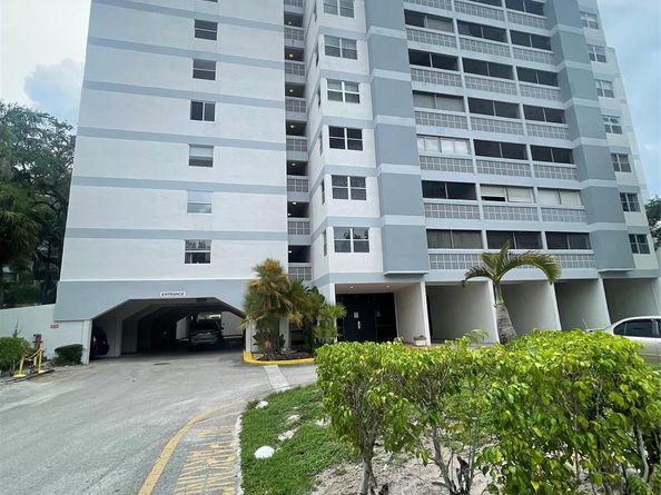 3301 Spanish Moss Te 601, Lauderhill FL 33319