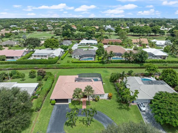 516 Muirfield Drive, Atlantis FL 33462