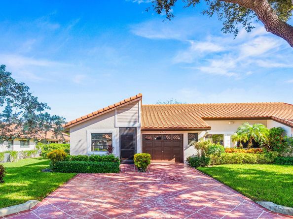 6235 Kings Gate Circle, Delray Beach FL 33484