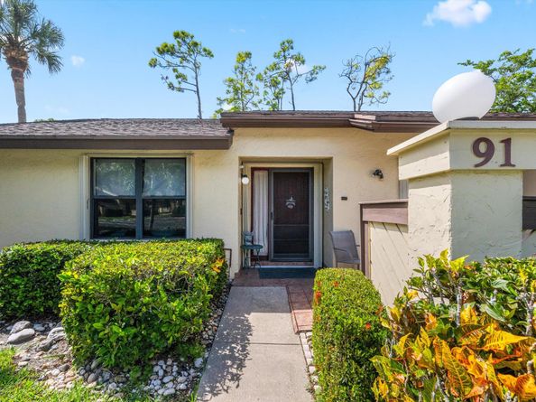 91 Rose Bay Court, Royal Palm Beach FL 33411