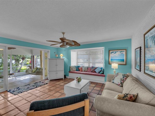 2541 NE 11th St 101, Pompano Beach FL 33062