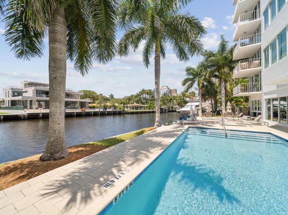 800 SE 4th St 104, Fort Lauderdale FL 33301