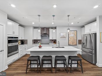 21630 Hawksbill High Circle