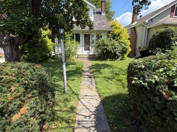2149 Maplewood Avenue