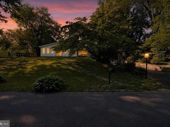 24 Winding Lane